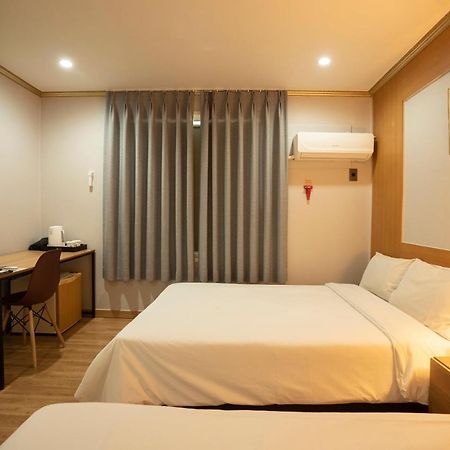 Jeju Stay Hotel Экстерьер фото