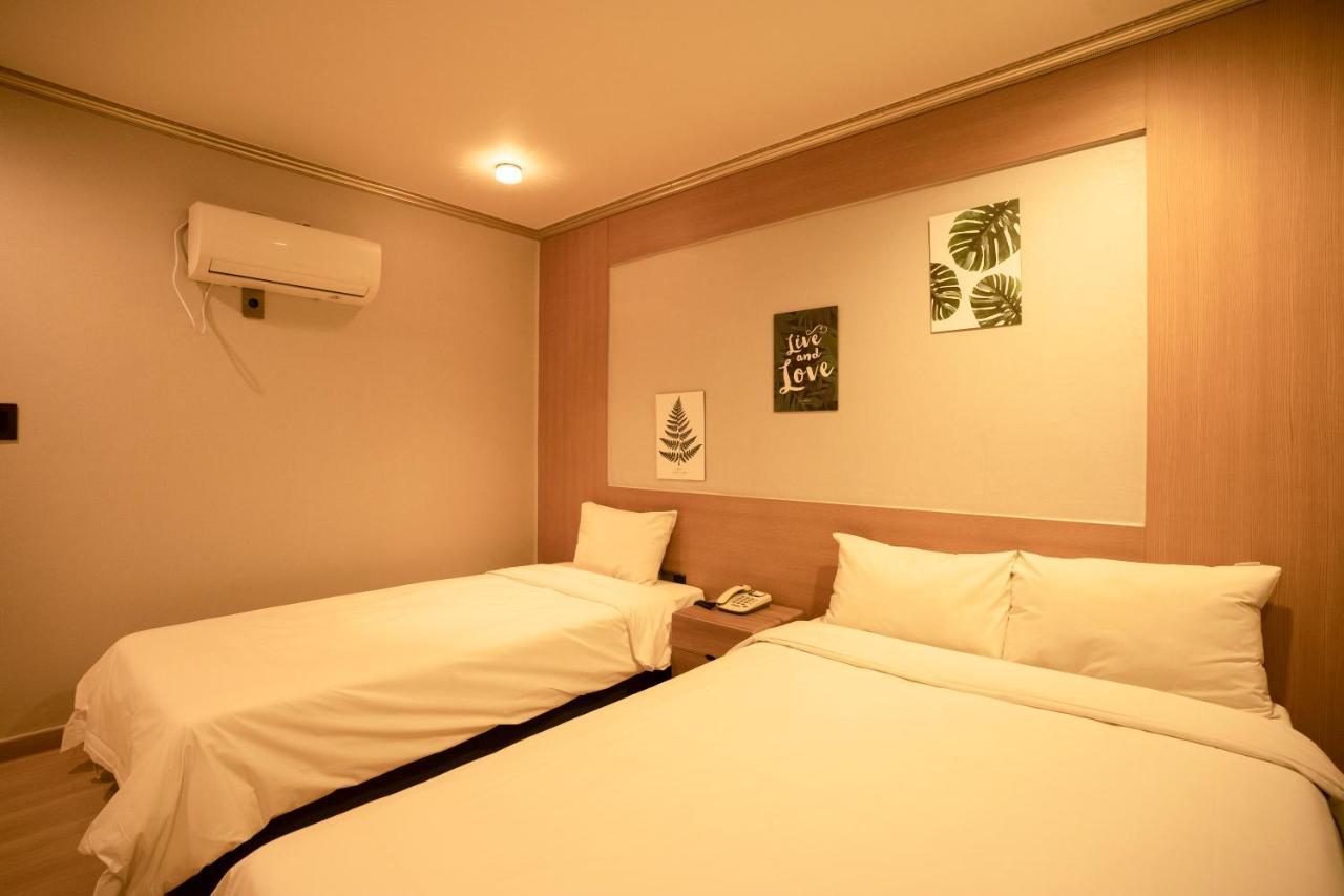 Jeju Stay Hotel Экстерьер фото