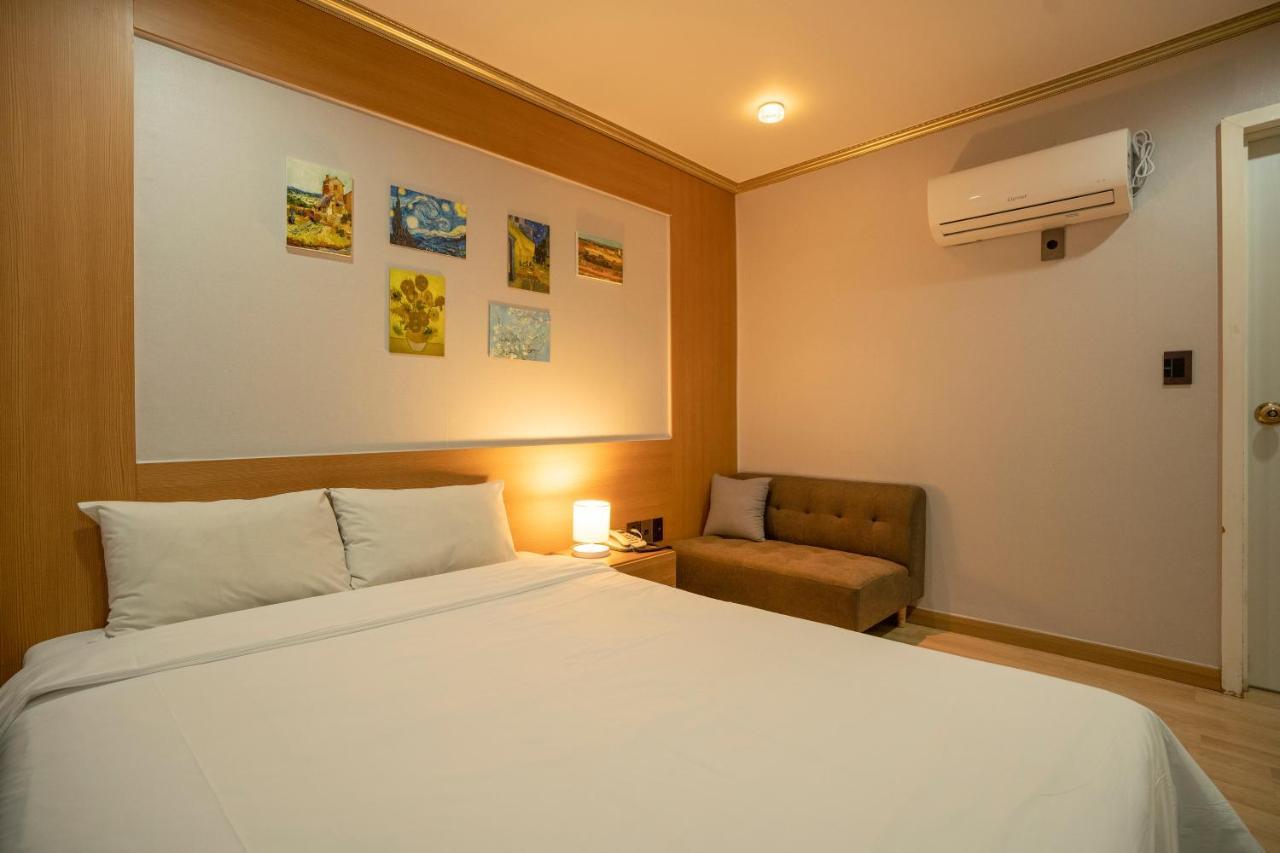 Jeju Stay Hotel Экстерьер фото
